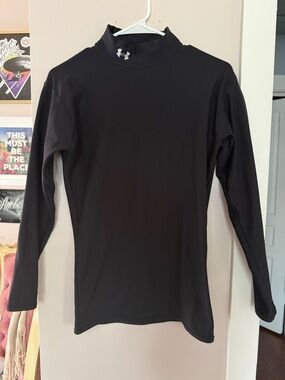 Under Armour Black Long-Sleeve Mock Neck Base Layer Large